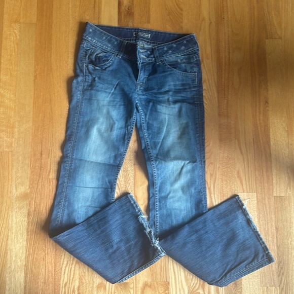 Hudson Jean - Picture 1 of 11